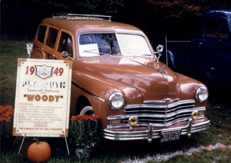 1949 PLYMOUTH WOODY