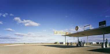 Fototapete Tankstelle Vlies - Whistle Stop - Panorama - Klicken f�r gr�ssere Ansicht